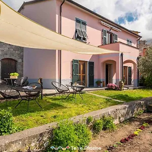 Niria, Terre Marine Guest house